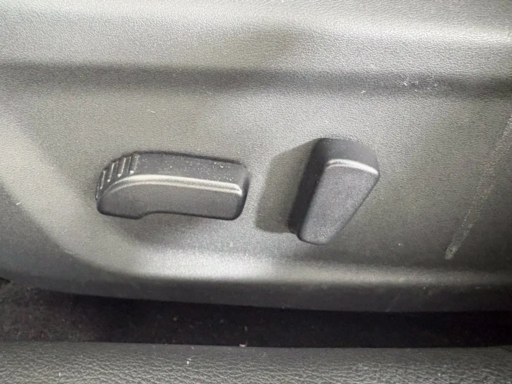 Nissan Altima photo 11