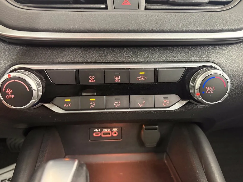Nissan Altima photo 22
