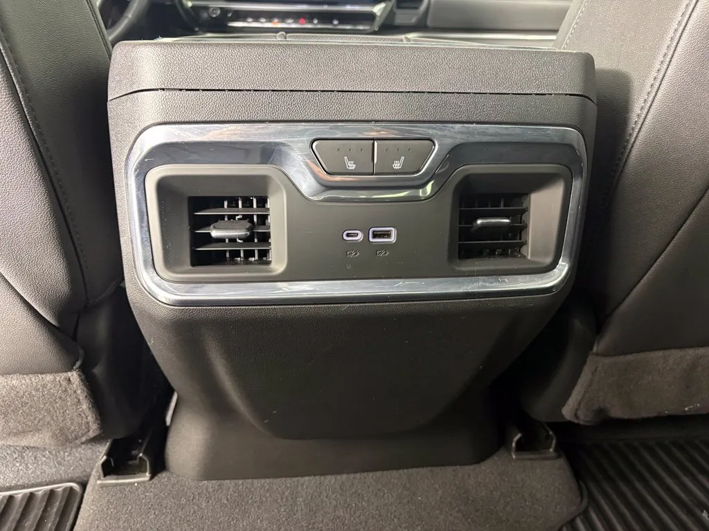 Chevrolet Silverado photo 47