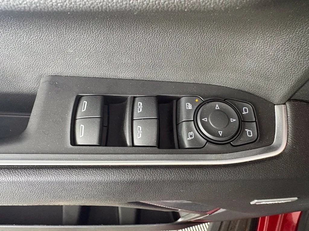 Chevrolet Silverado photo 15