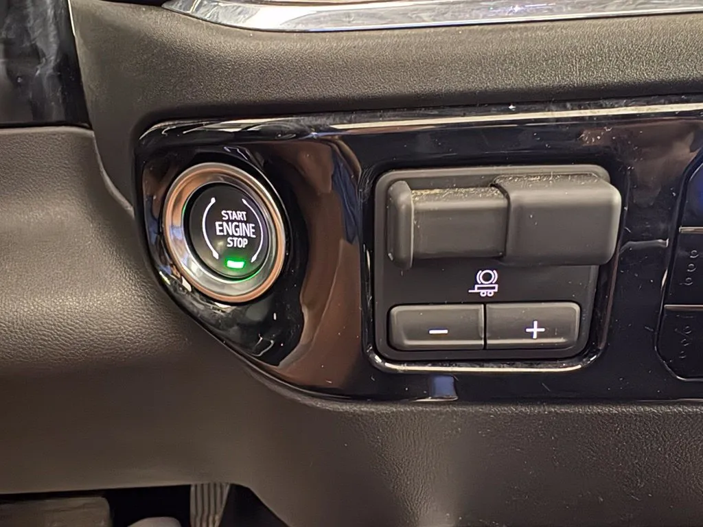 Chevrolet Silverado photo 29