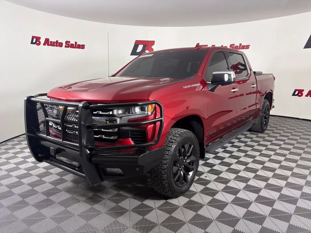 Chevrolet Silverado photo 2