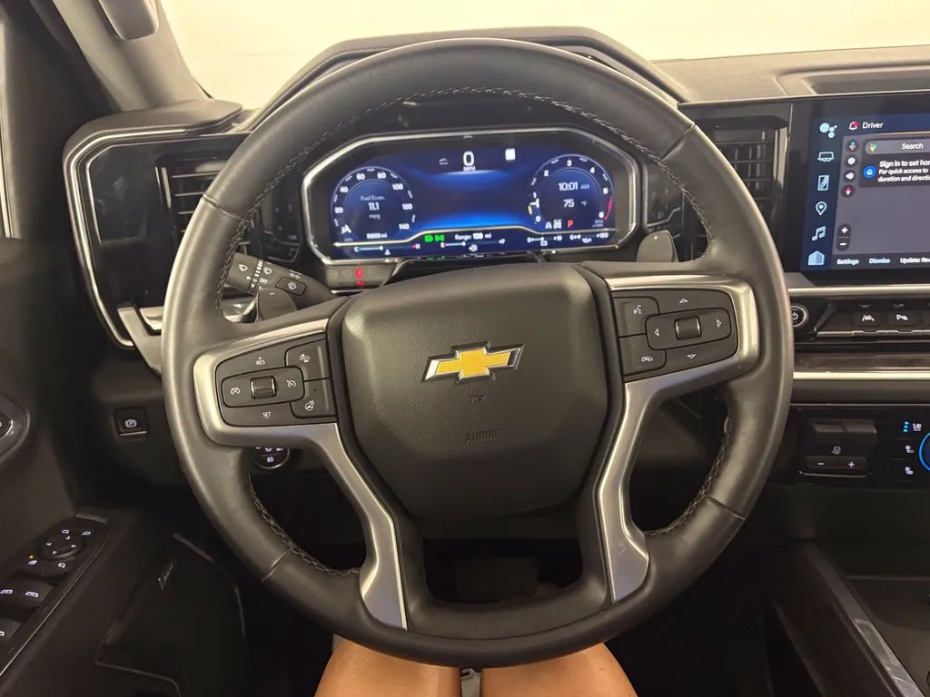 Chevrolet Silverado photo 21