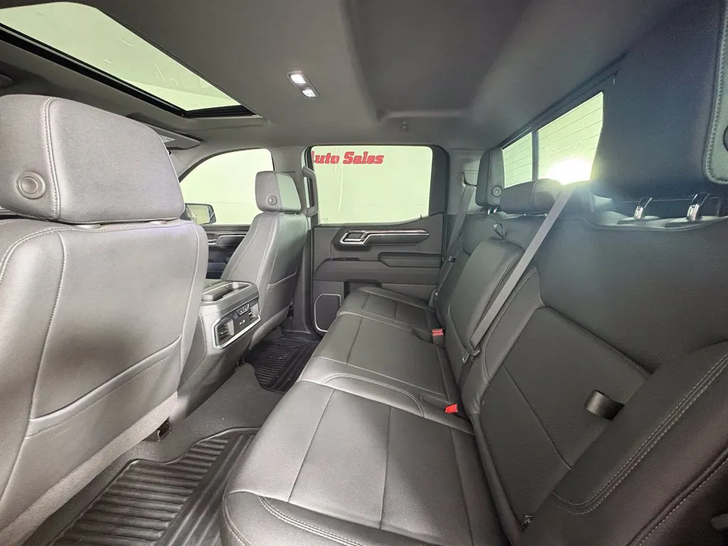 Chevrolet Silverado photo 43