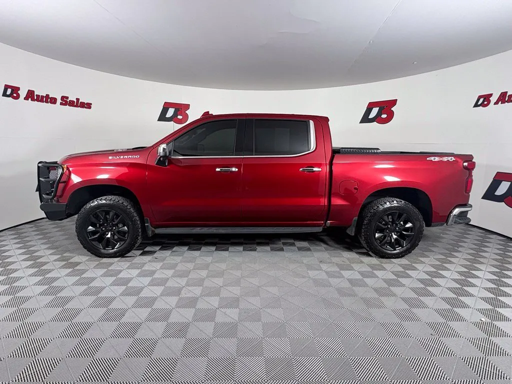 Chevrolet Silverado photo 3