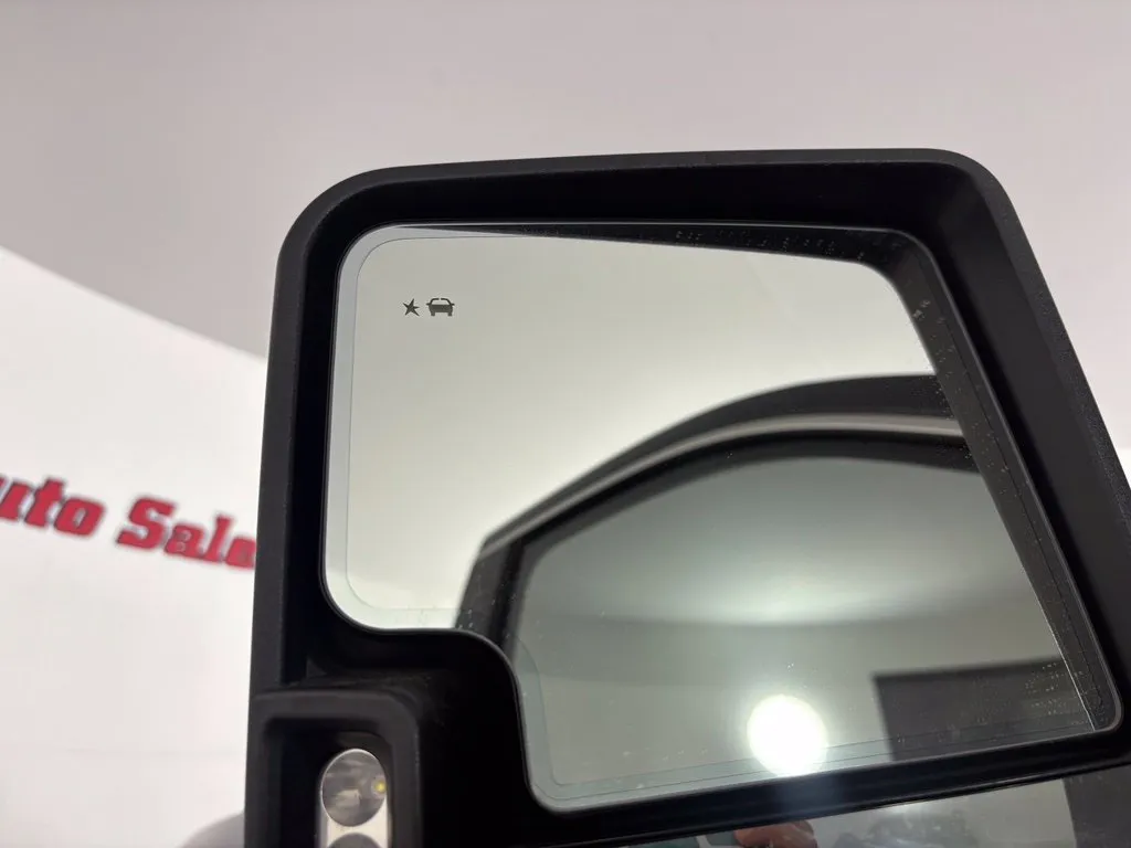 GMC Sierra photo 17