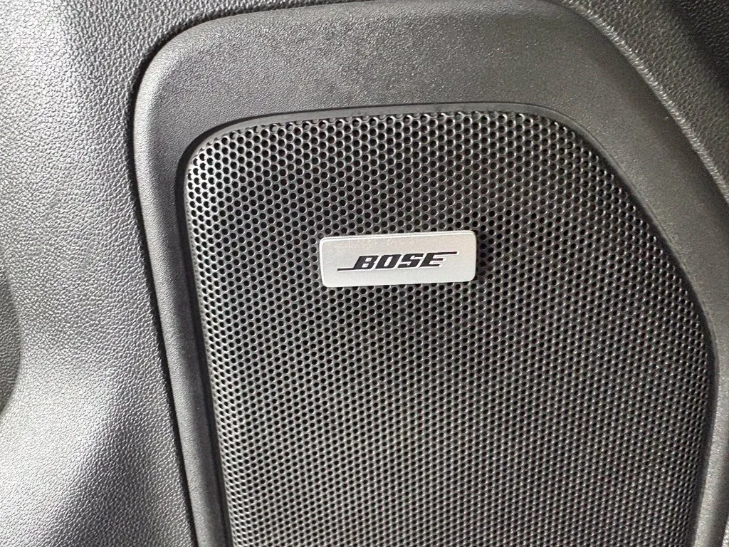 GMC Sierra photo 16