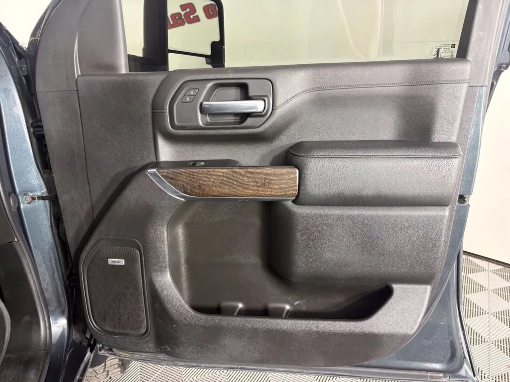 GMC Sierra photo 39