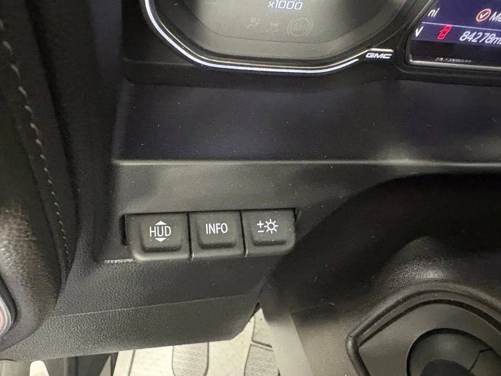 GMC Sierra photo 20