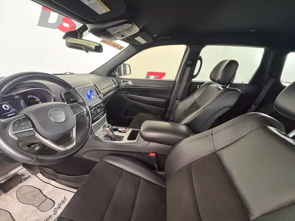 Jeep Grand Cherokee photo 10