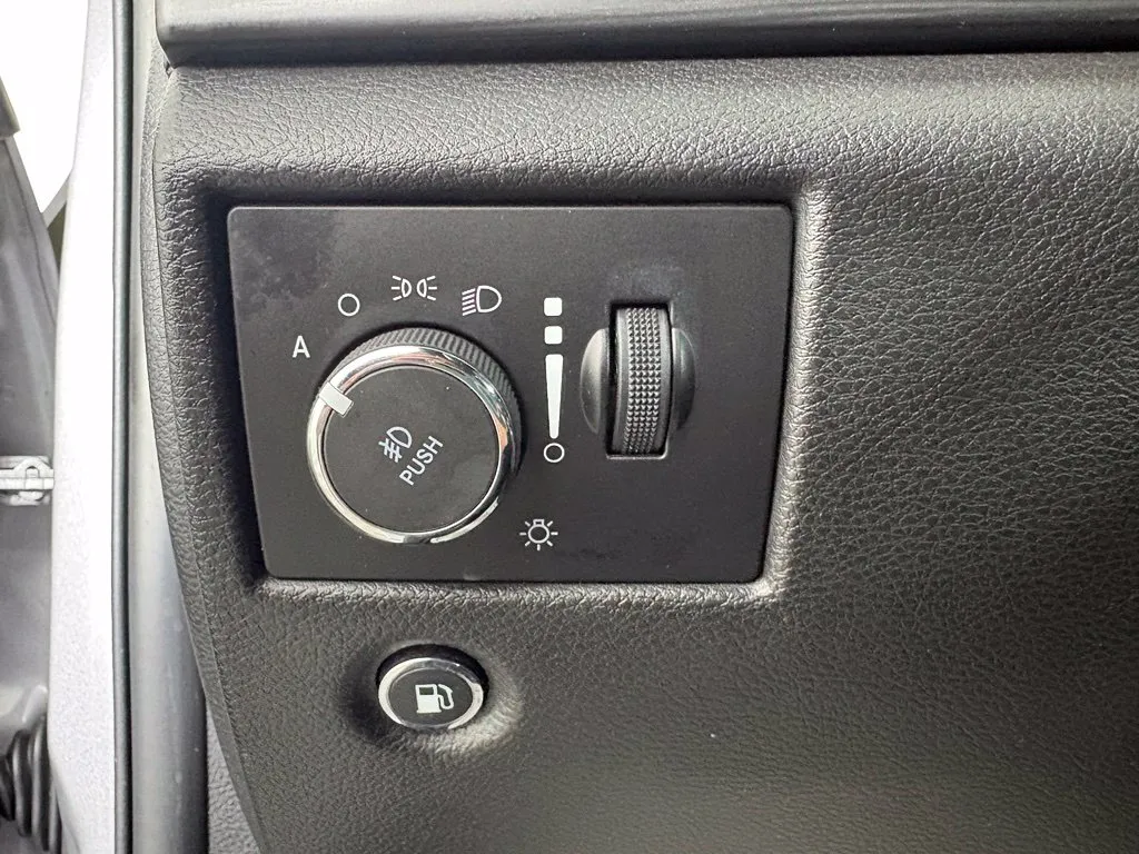 Jeep Grand Cherokee photo 15
