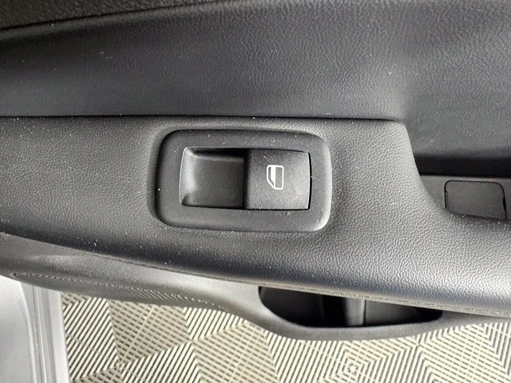 Jeep Grand Cherokee photo 42