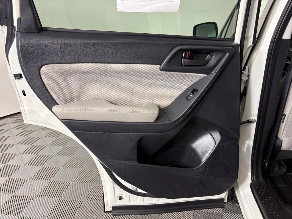 Subaru Forester photo 37