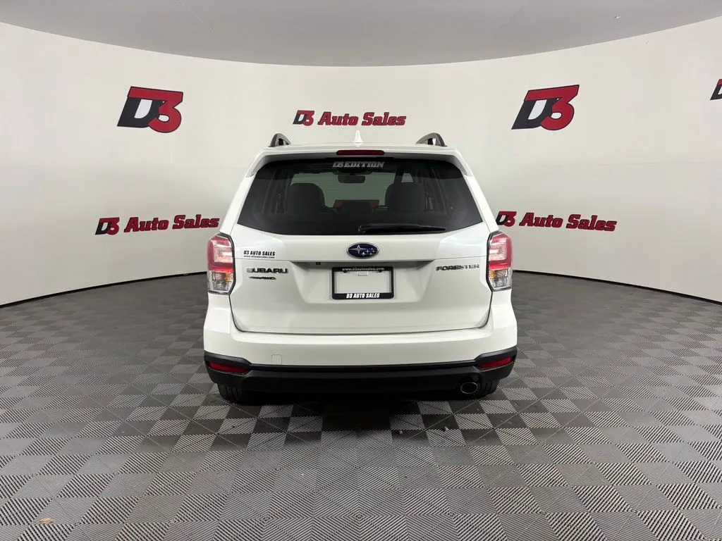 Subaru Forester photo 5