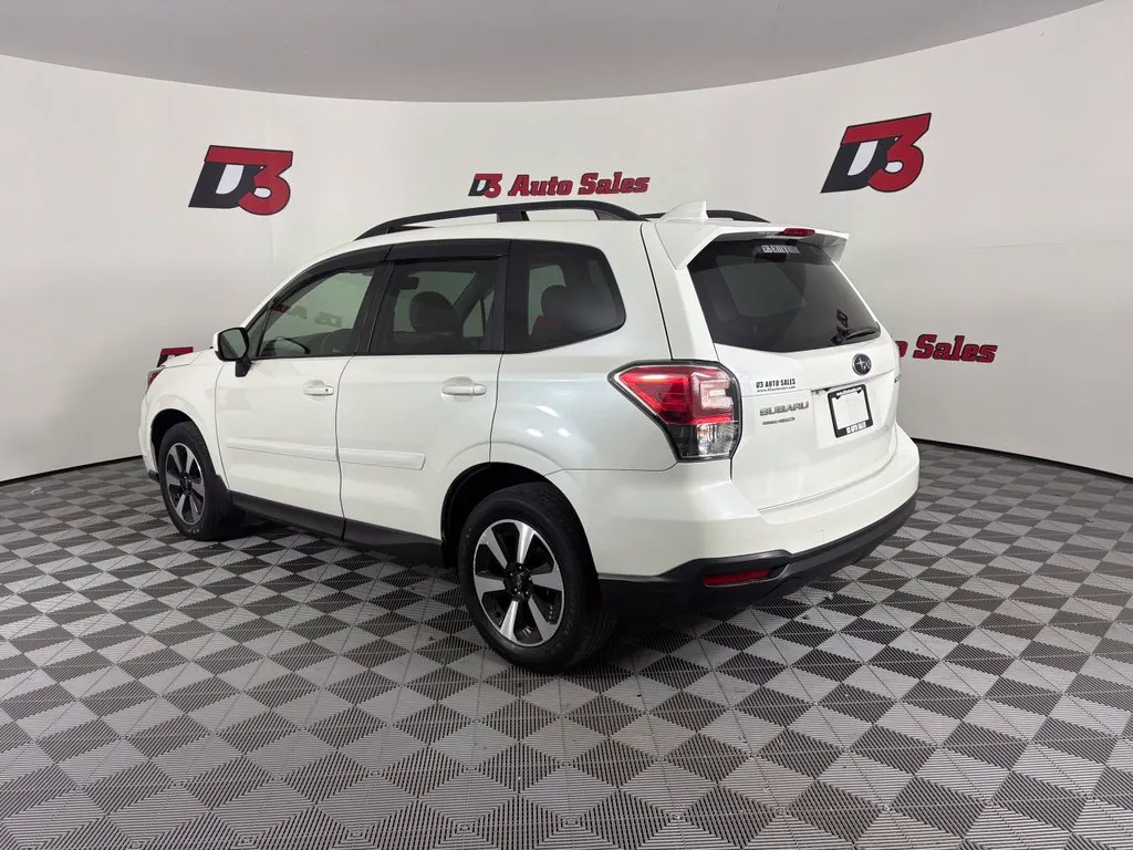 Subaru Forester photo 4