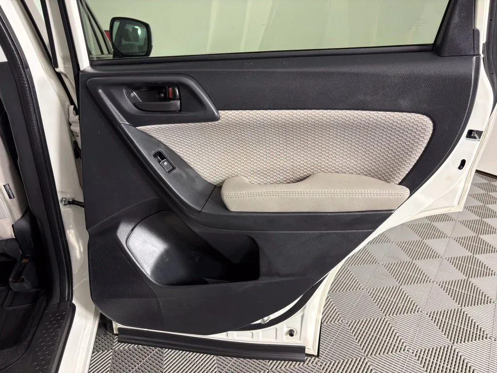 Subaru Forester photo 40