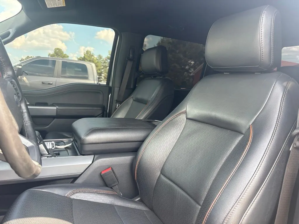 Ford F-150 photo 11