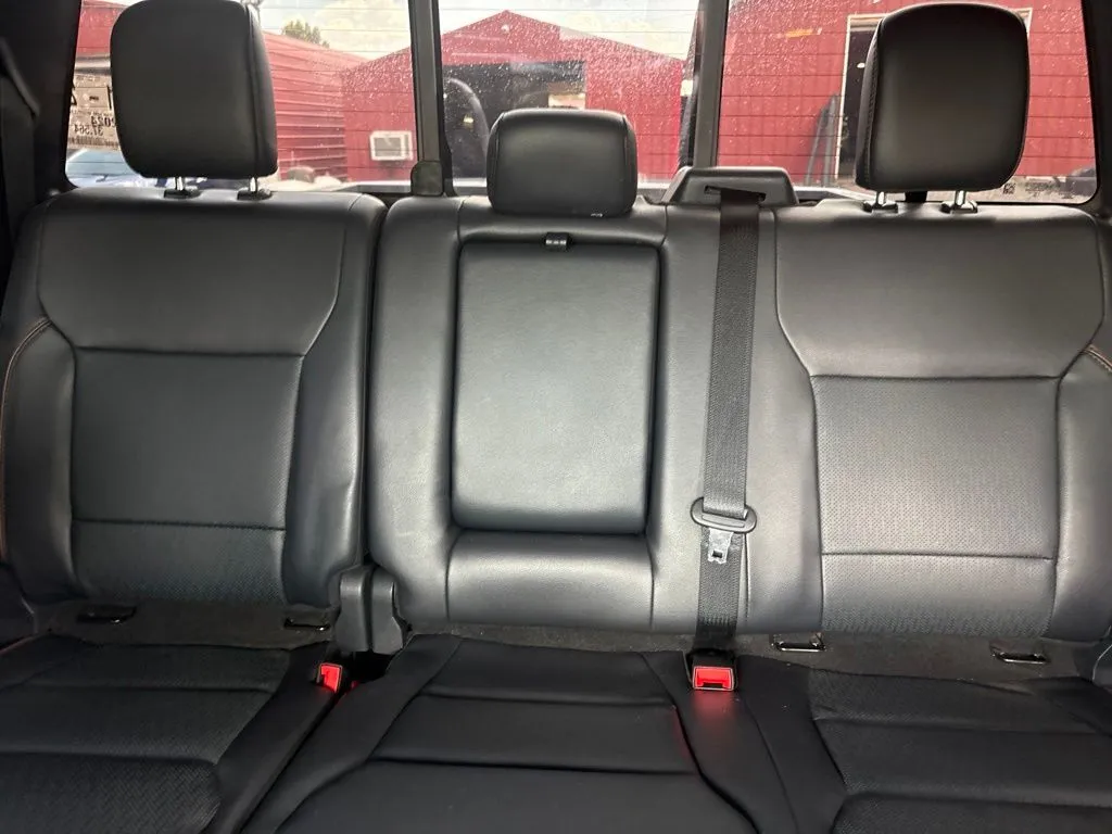 Ford F-150 photo 17