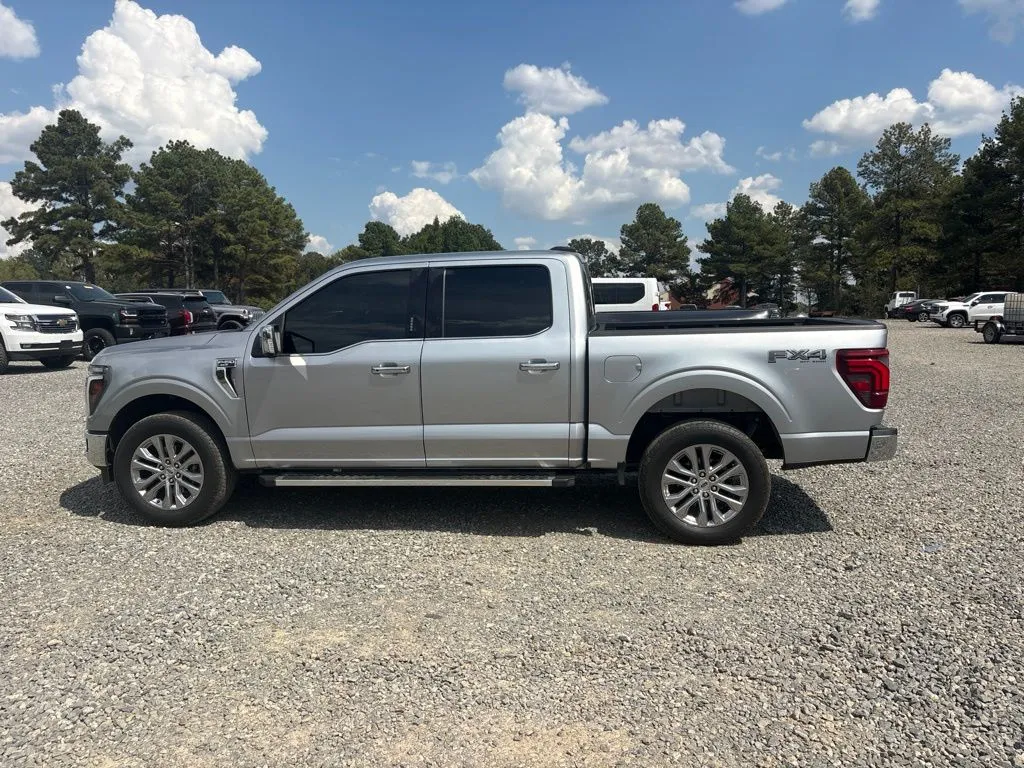 Ford F-150 photo 3