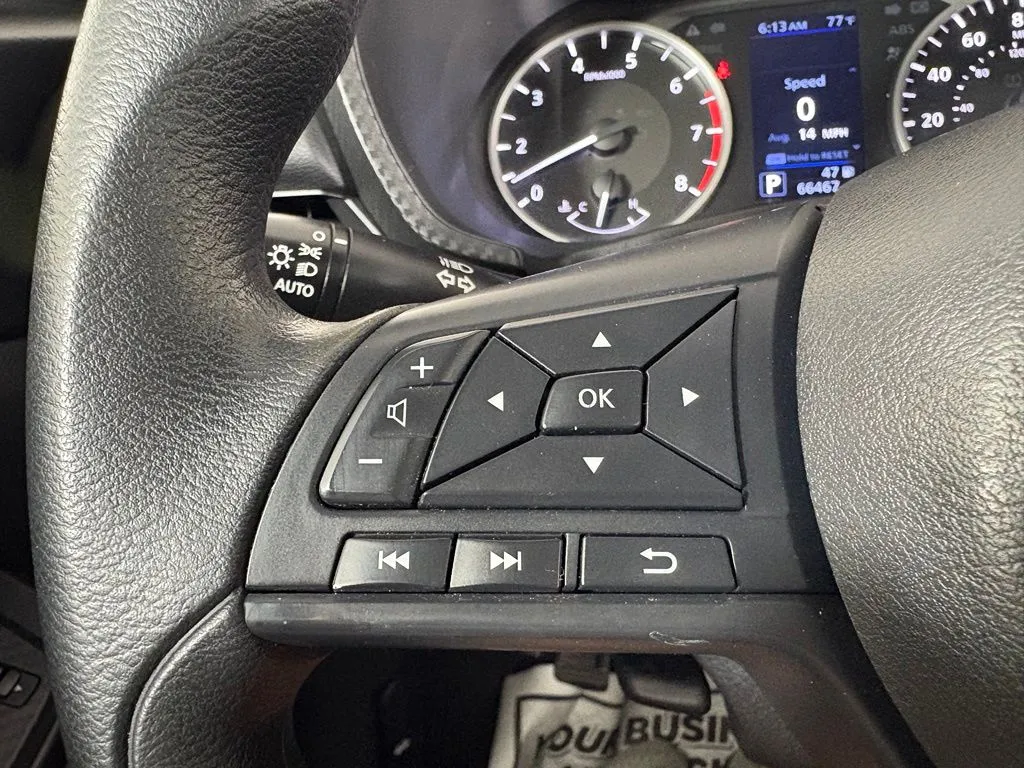 Nissan Sentra photo 17