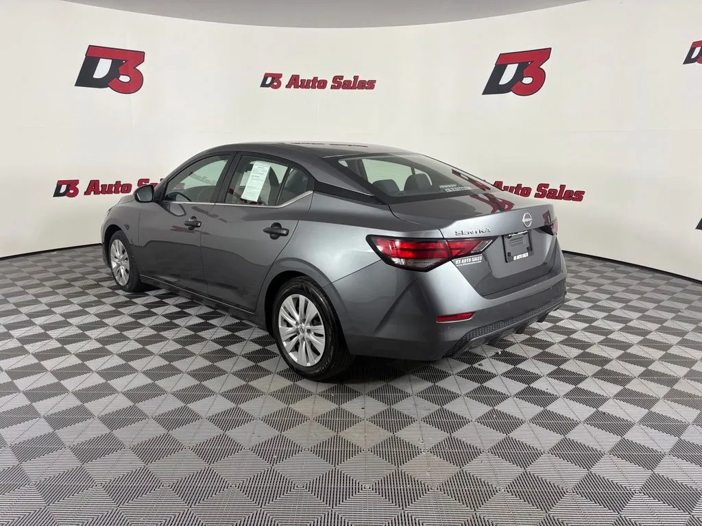 Nissan Sentra photo 4