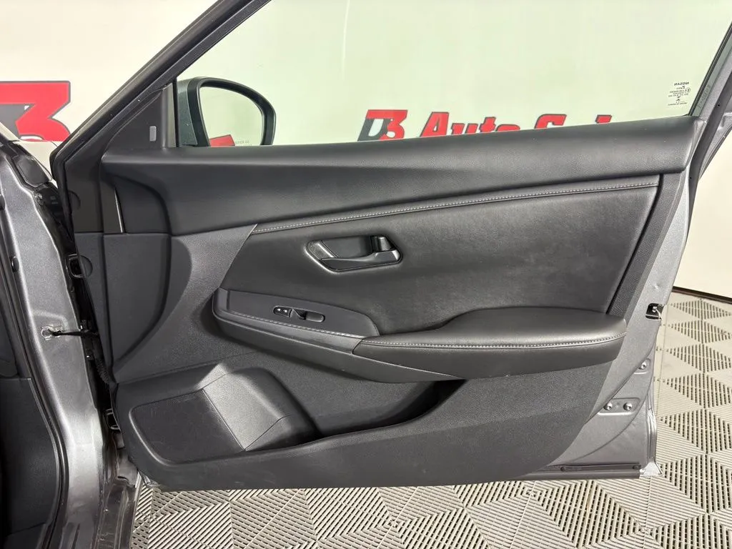 Nissan Sentra photo 30