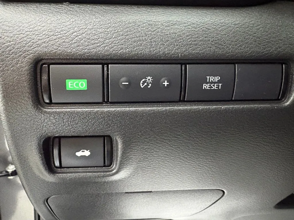 Nissan Sentra photo 15