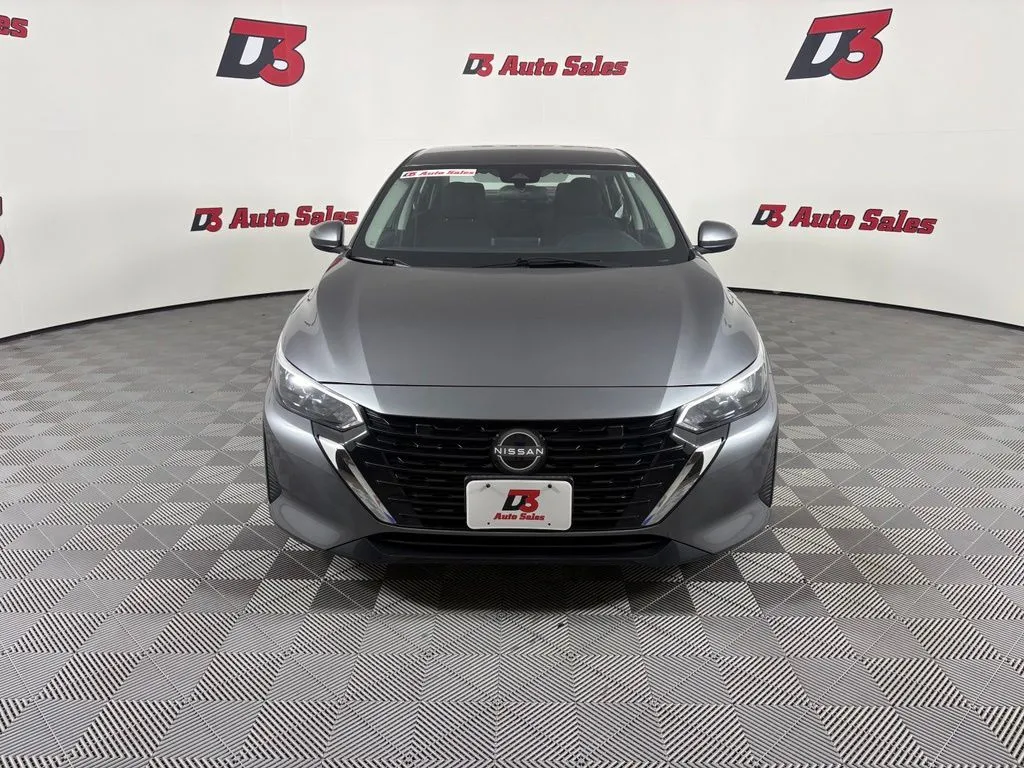 Nissan Sentra photo 9