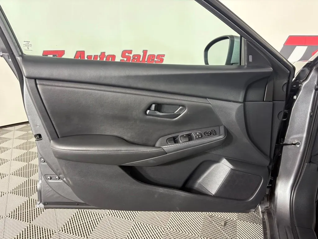 Nissan Sentra photo 12