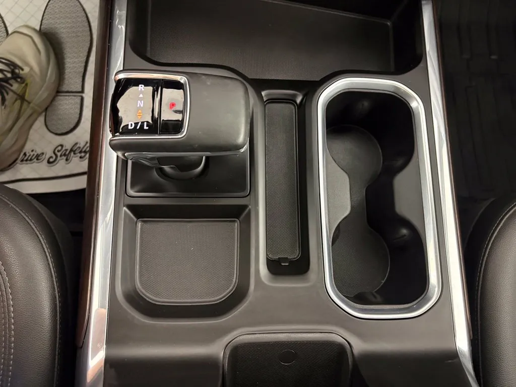 GMC Sierra photo 28