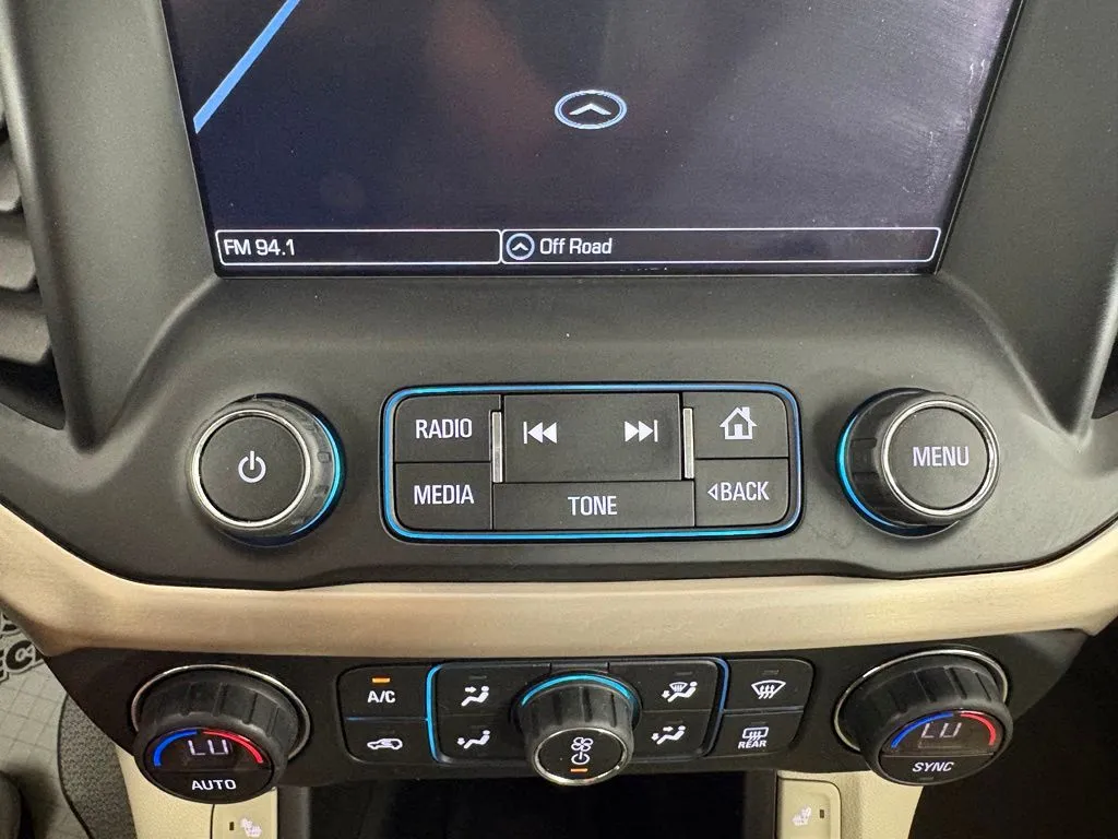 GMC Acadia photo 26