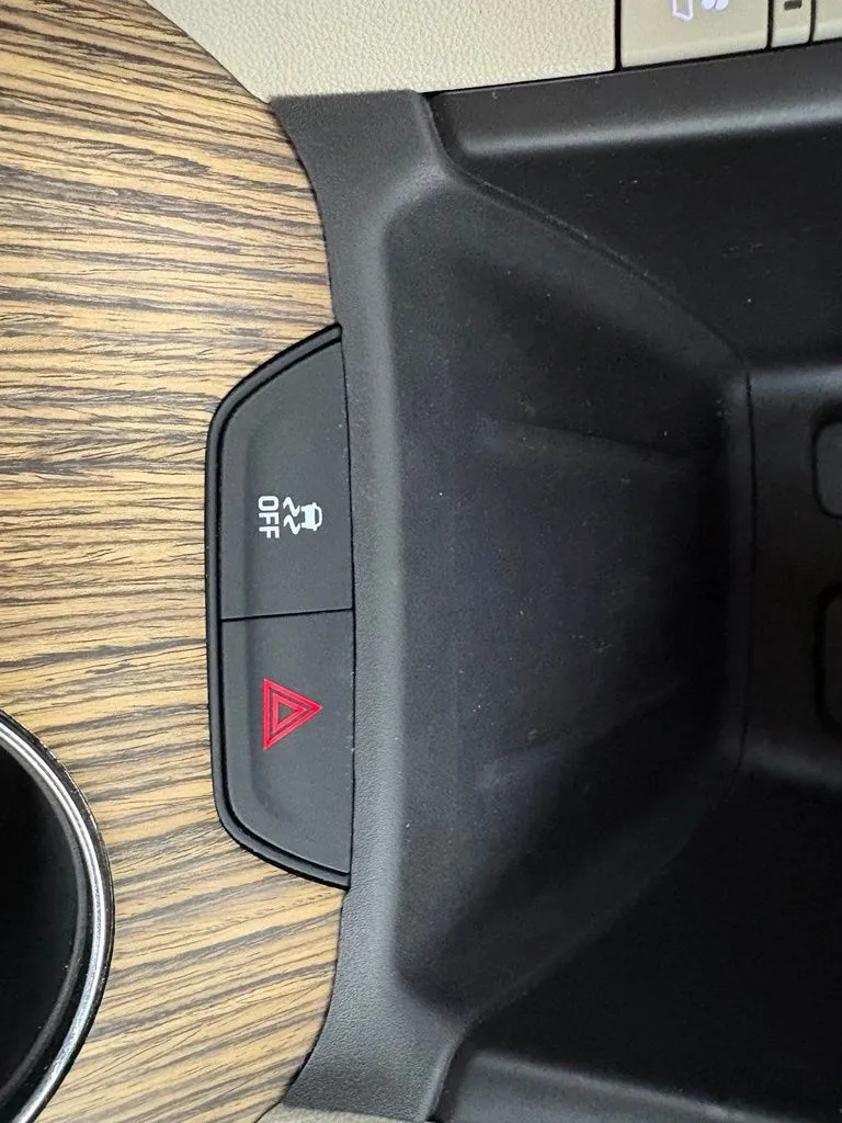 GMC Acadia photo 30