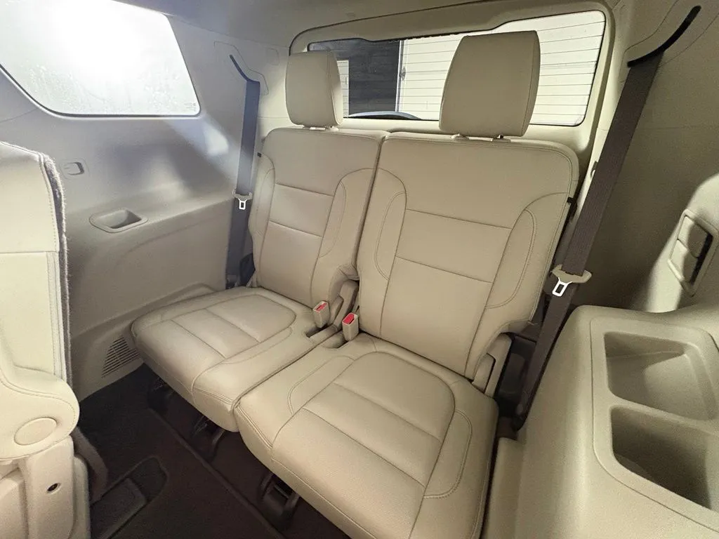 GMC Acadia photo 52