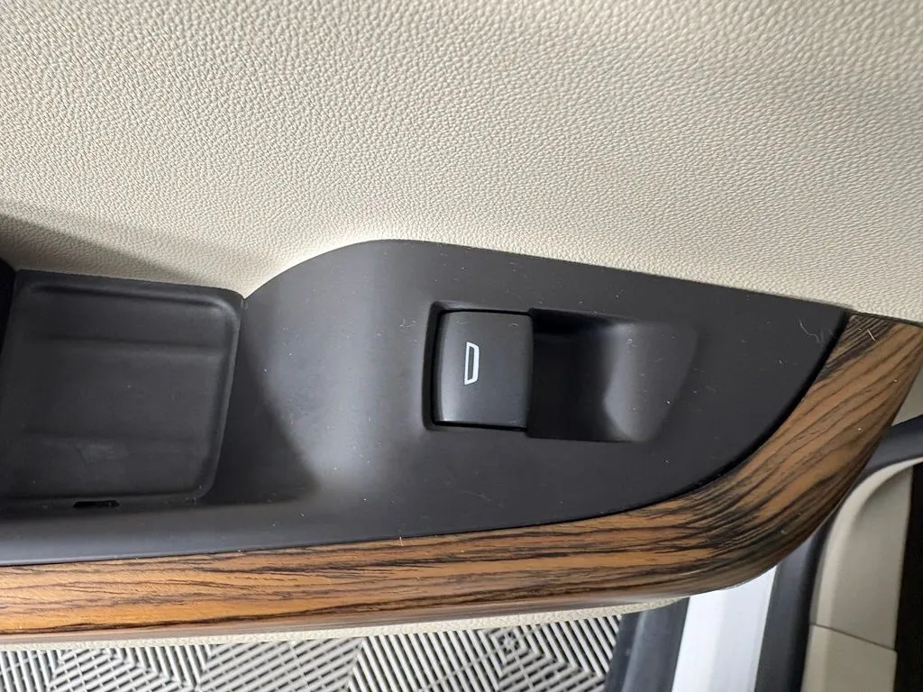 GMC Acadia photo 47