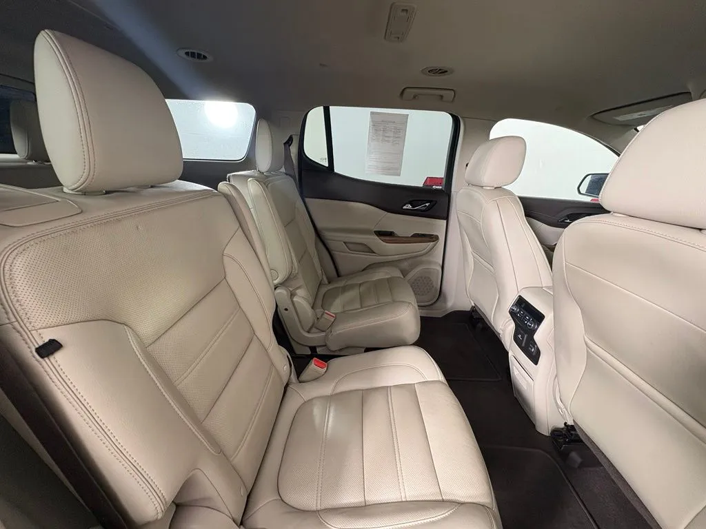 GMC Acadia photo 49