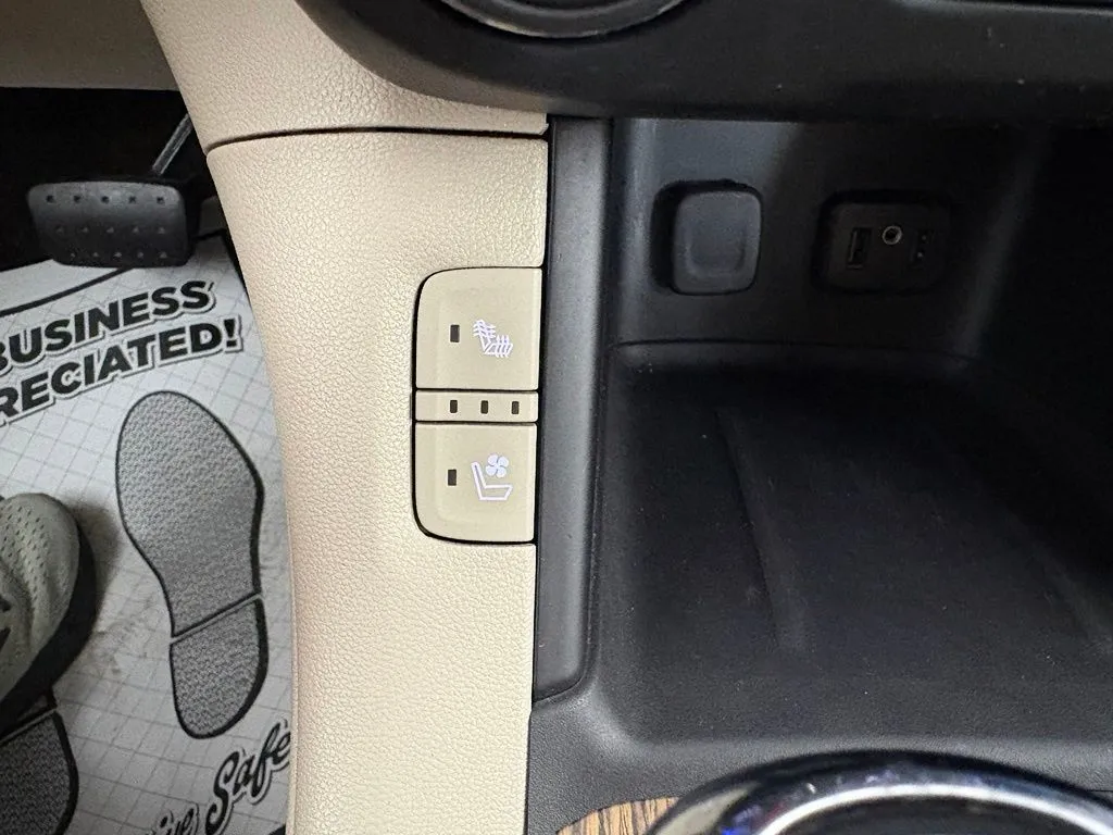 GMC Acadia photo 28