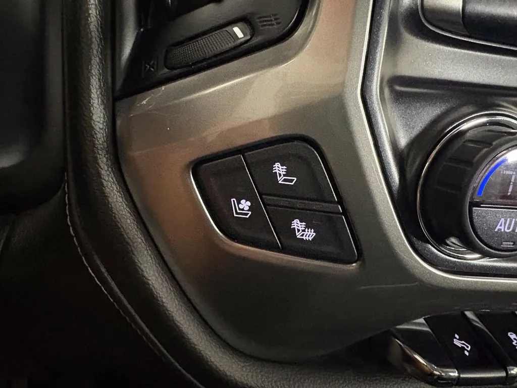 Chevrolet Silverado photo 28