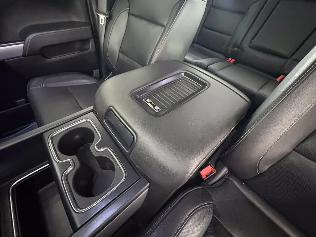 Chevrolet Silverado photo 33