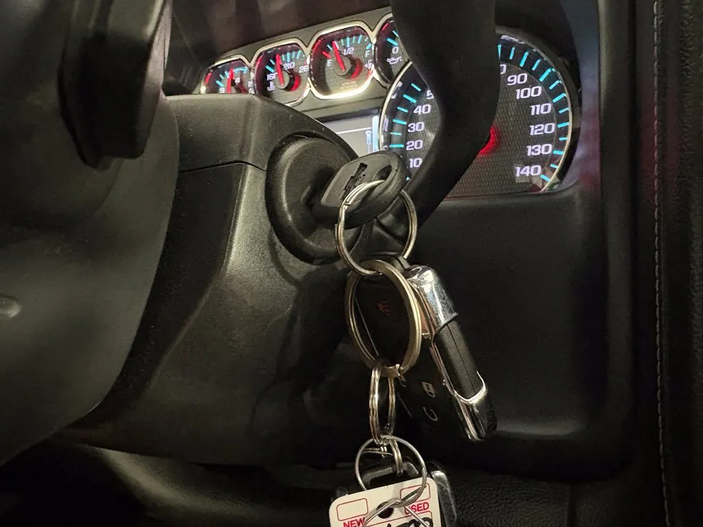 Chevrolet Silverado photo 29