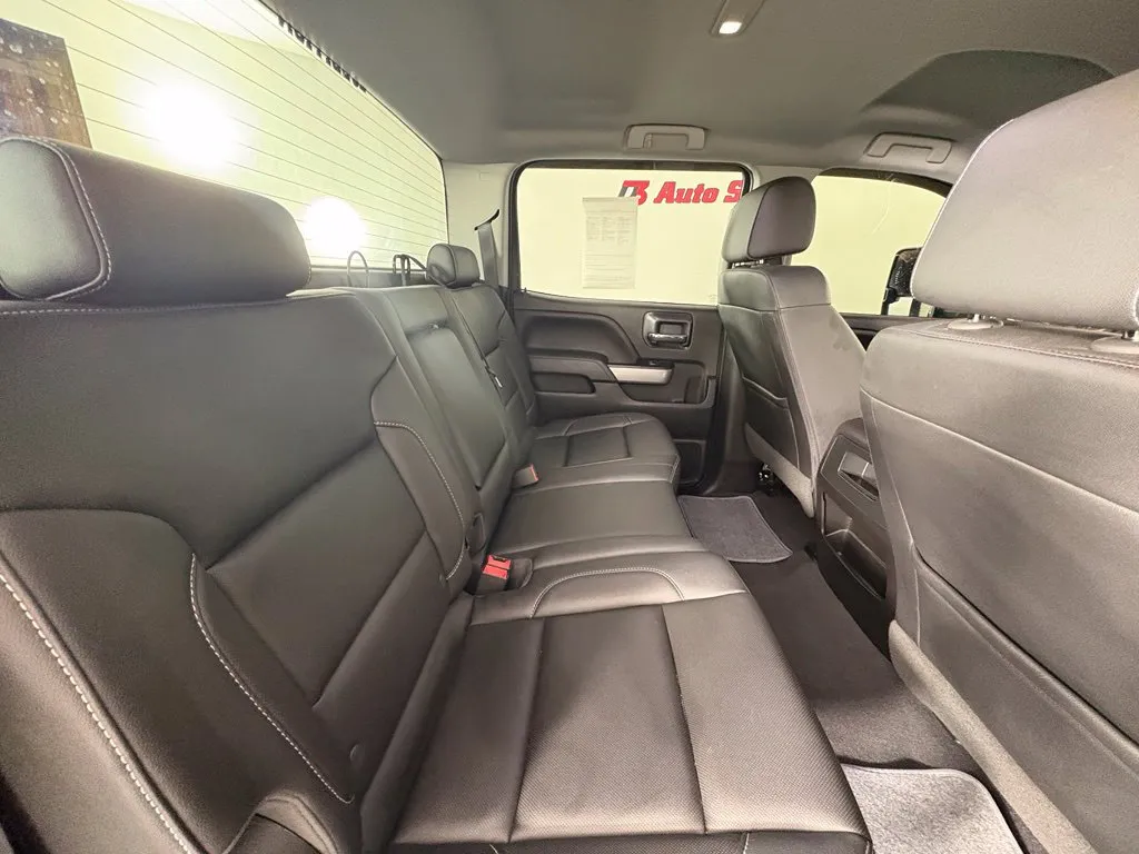 Chevrolet Silverado photo 44