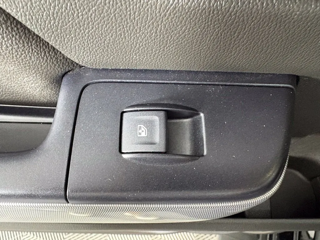 Chevrolet Silverado photo 43