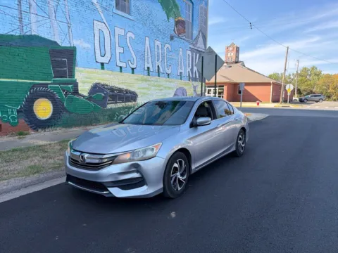 More photos of 2017 Honda Accord LX at D3 Auto Sales - Des Arc, AR, AR