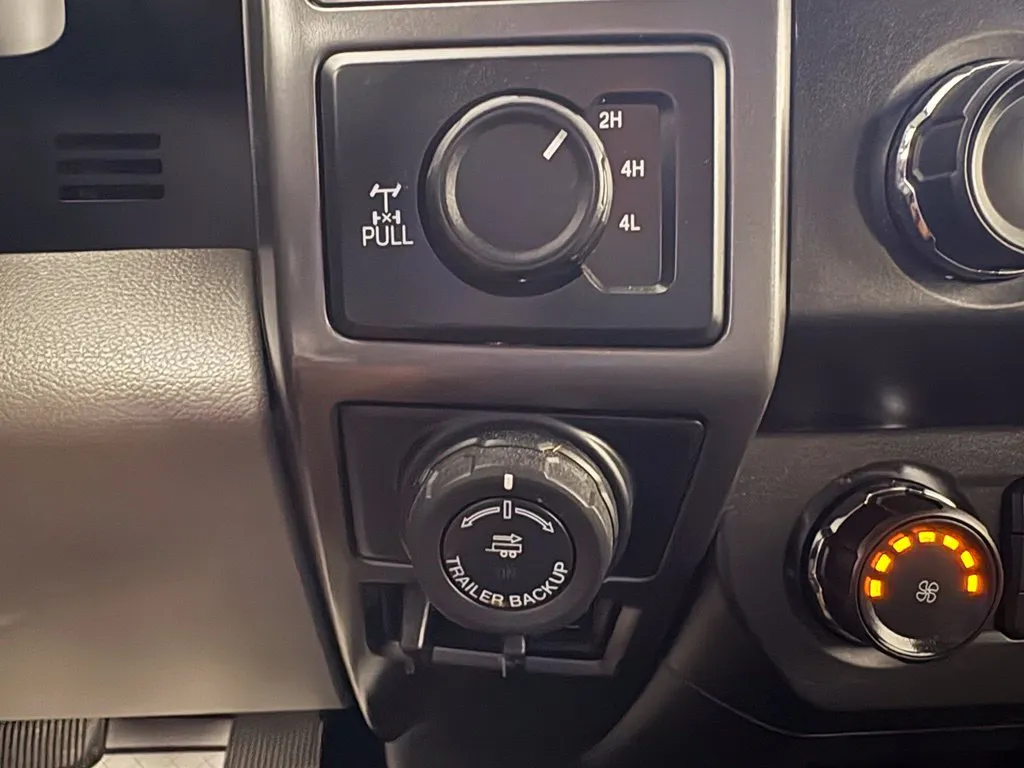 Ford F-150 photo 29