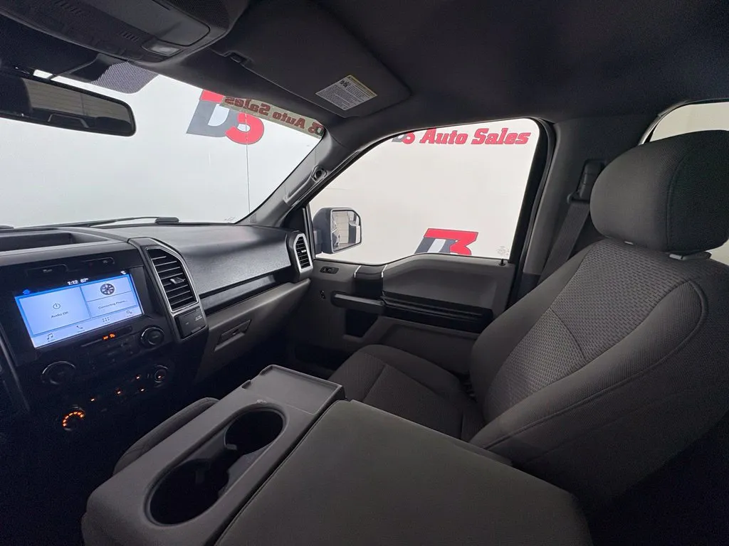 Ford F-150 photo 32