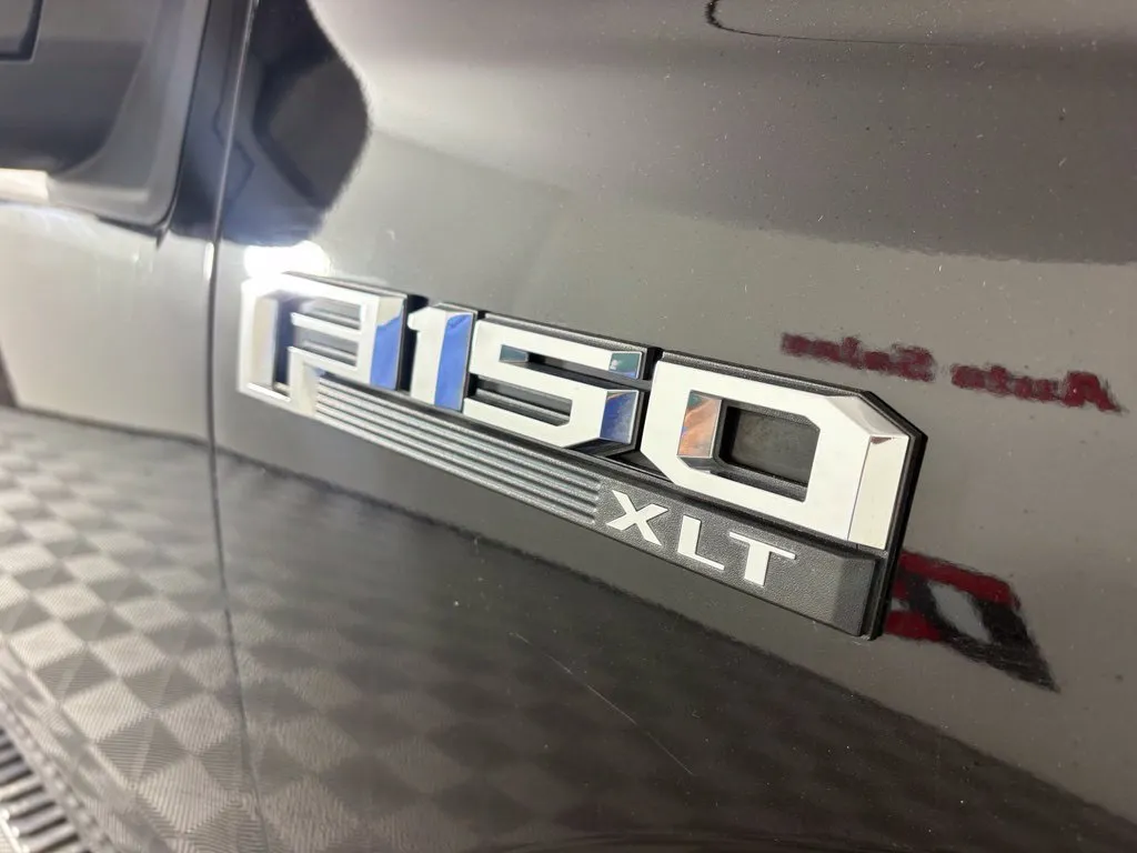 Ford F-150 photo 10