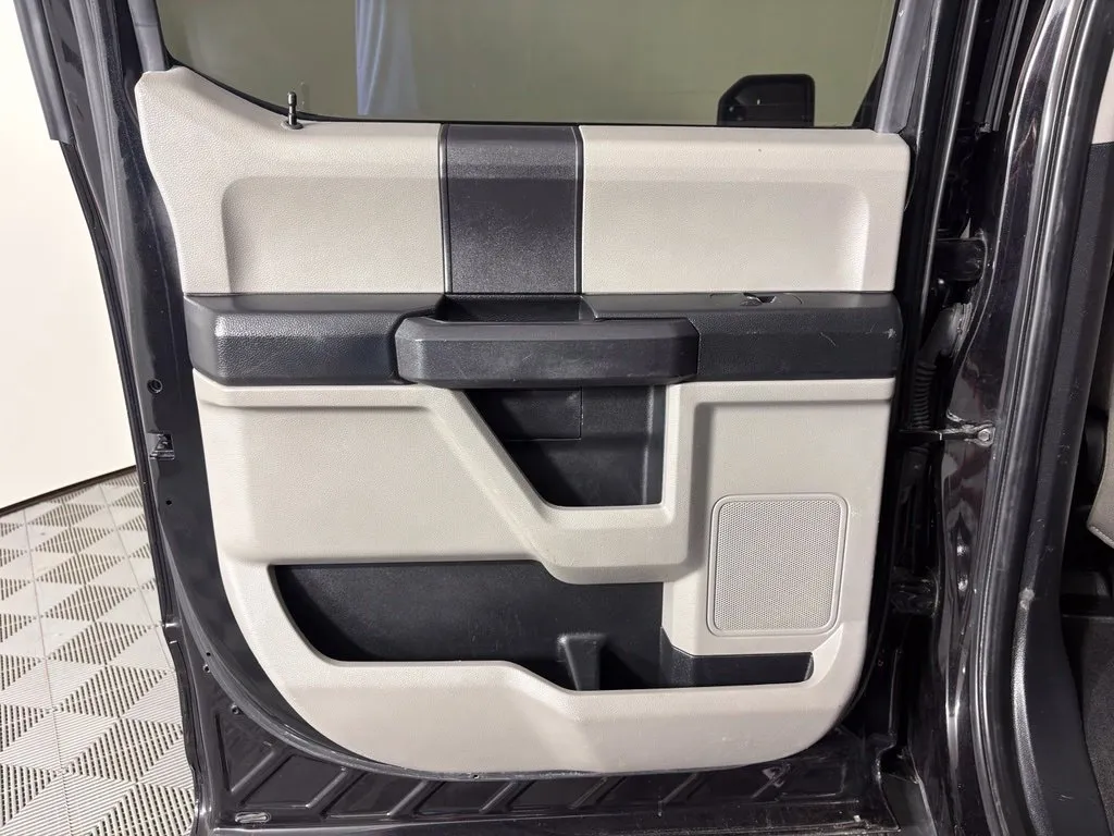 Ford F-150 photo 43