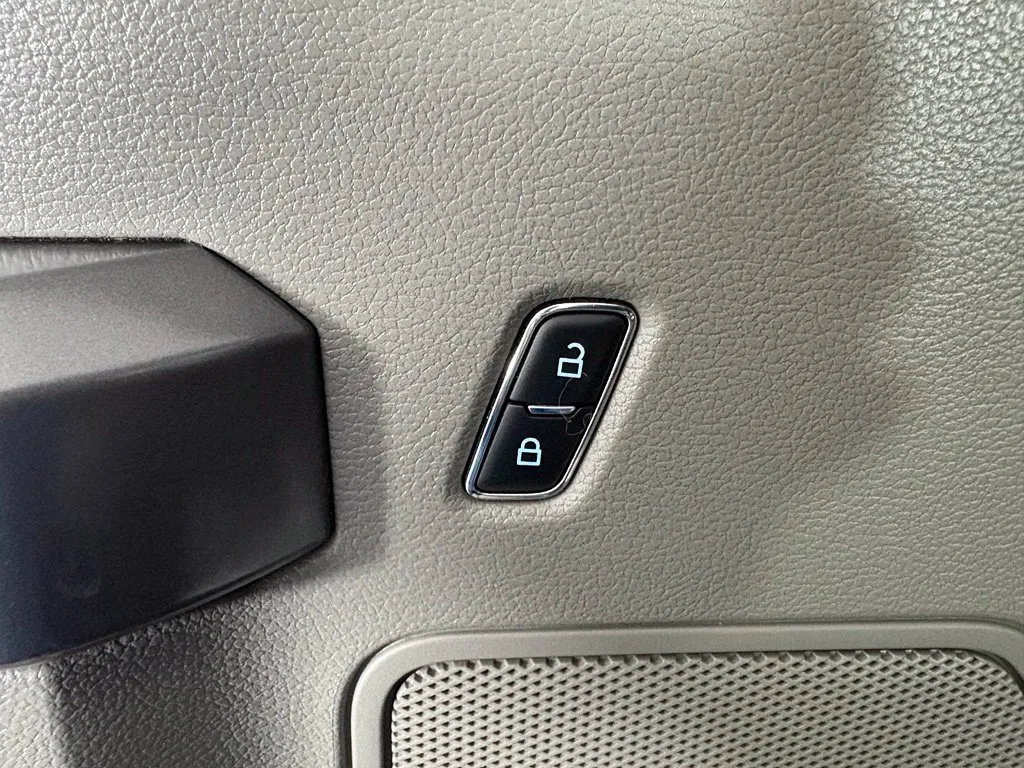 Ford F-150 photo 16