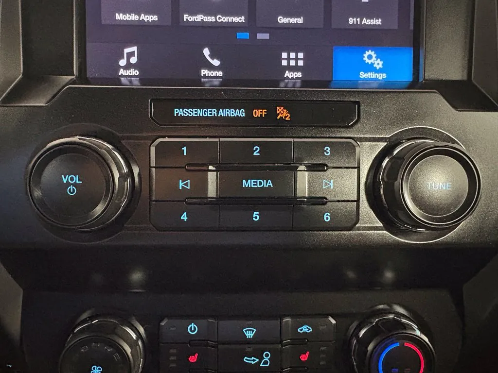 Ford F-150 photo 27