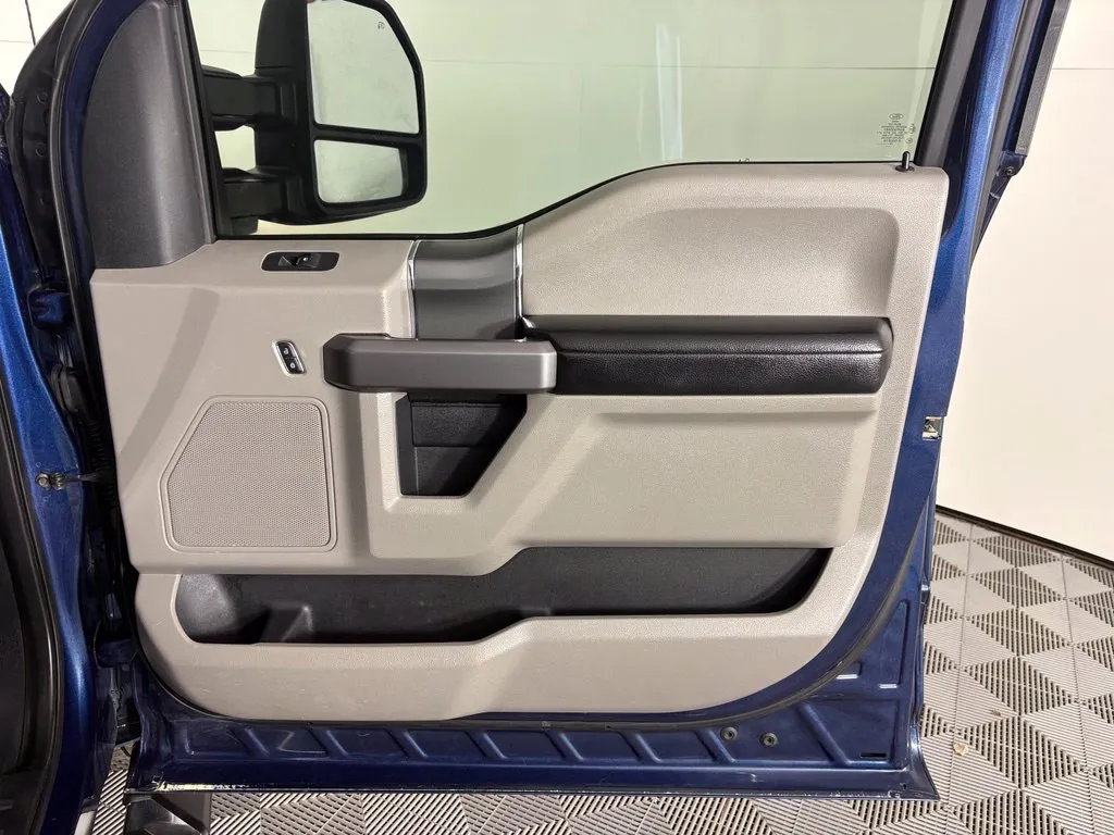 Ford F-150 photo 38