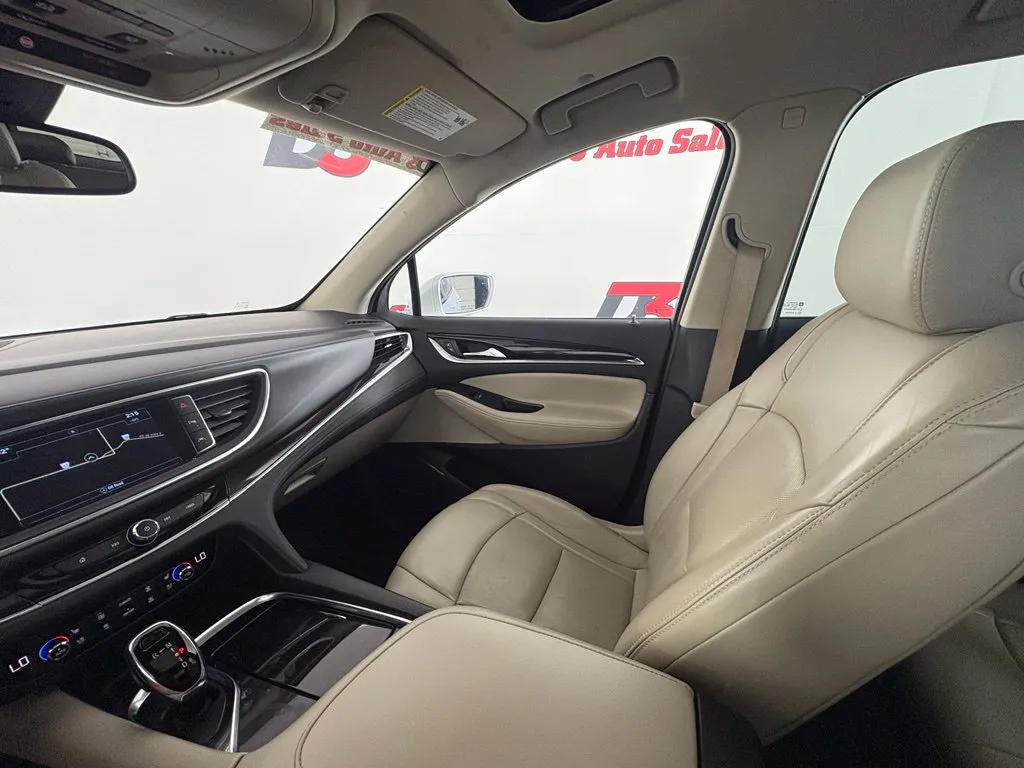 Buick Enclave photo 30